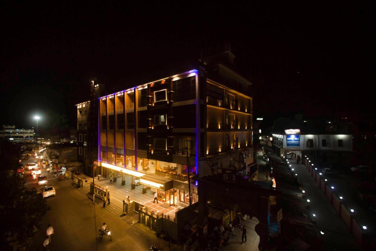 Hotel Kings Regency Drang Exterior foto