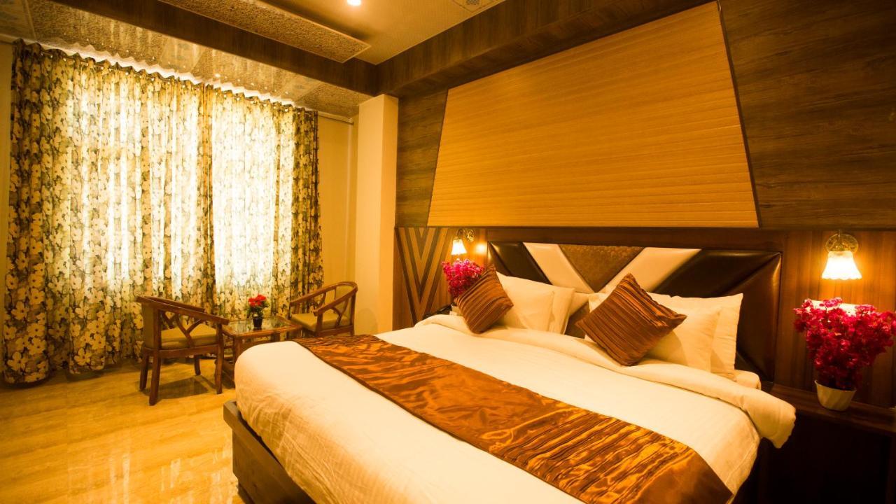 Hotel Kings Regency Drang Exterior foto